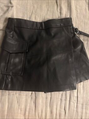 Zara Black Faux Leather Mini Skort with Cargo Pocket 8